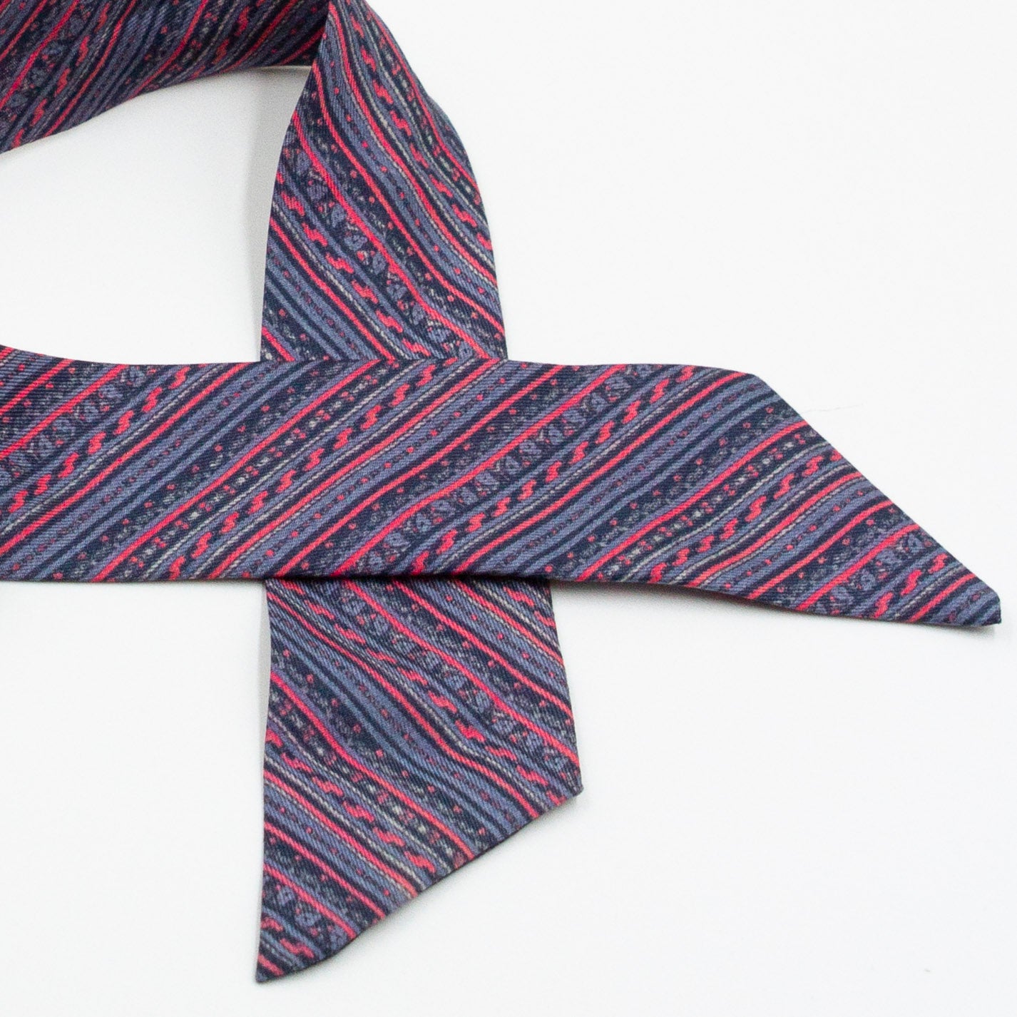 Scrunchie with ribbon Happy Victorius