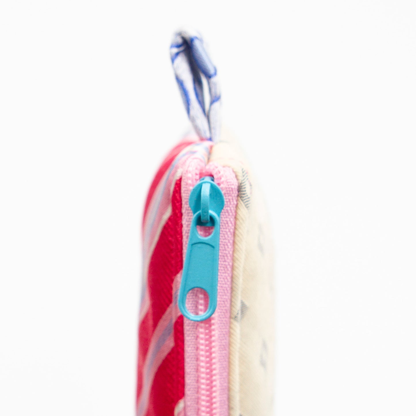 Pat Patchwork – Zippered Wallet