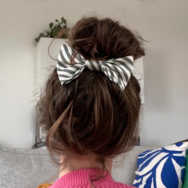 Haarstrik Lila Lio