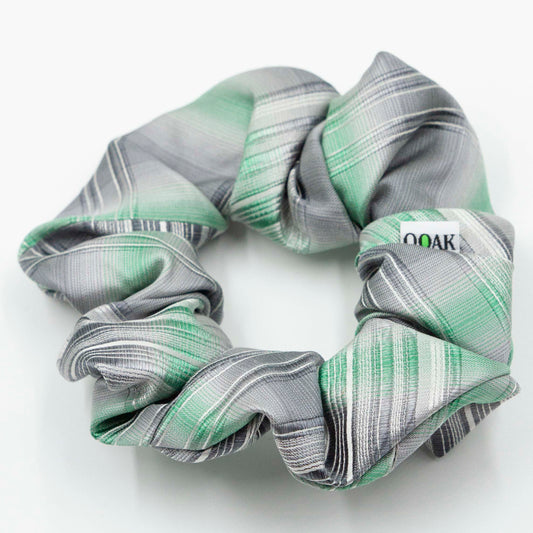 Scrunchie Ziggy Candy Cane