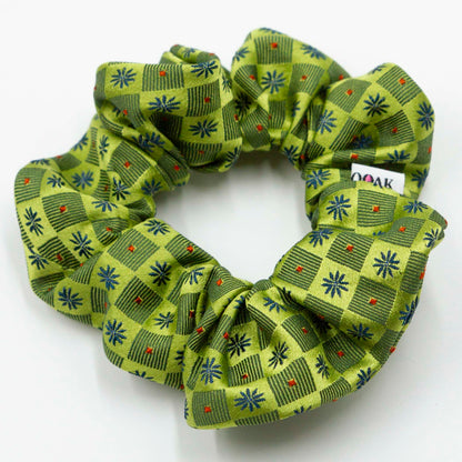 Scrunchie Ziggy Candy Cane