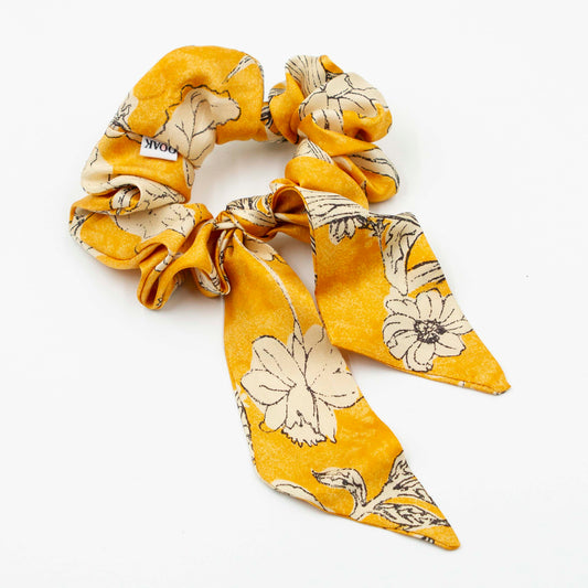 Scrunchie with ribbon Happy Victorius