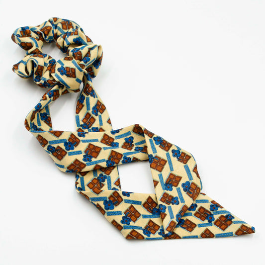 Scrunchie with ribbon Happy Victorius