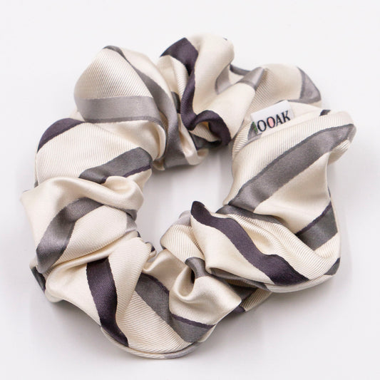 Scrunchie Ziggy Candy Cane