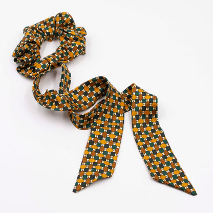 Scrunchie with ribbon Happy Victorius