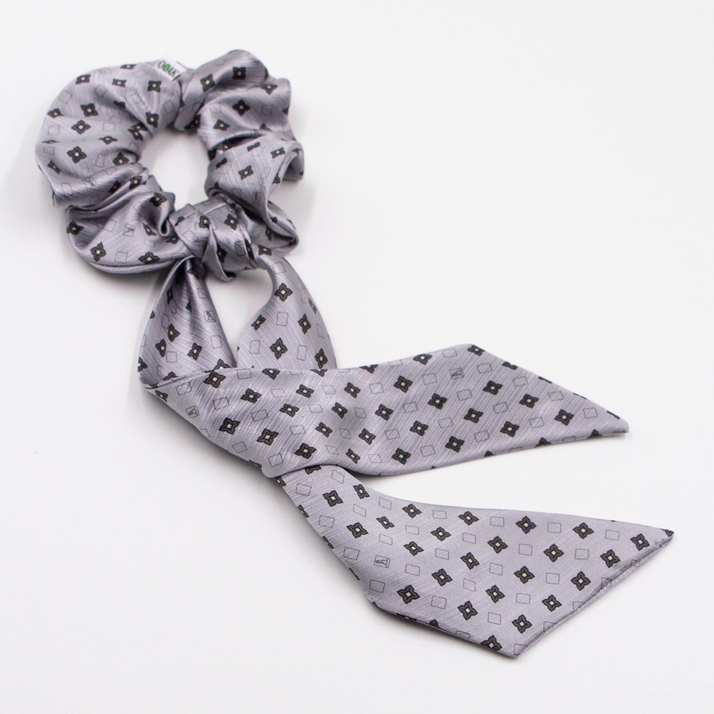 Scrunchie with ribbon Happy Victorius