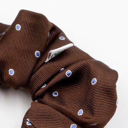 Scrunchie Bill Brown