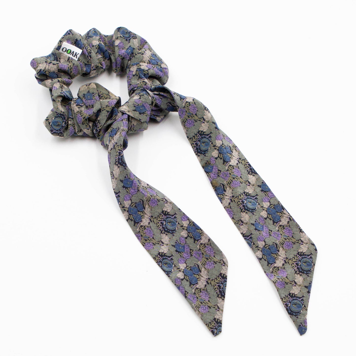 Scrunchie with ribbon Happy Victorius