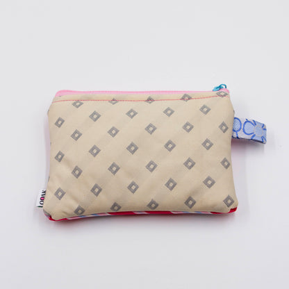 Pat Patchwork – Zippered Wallet