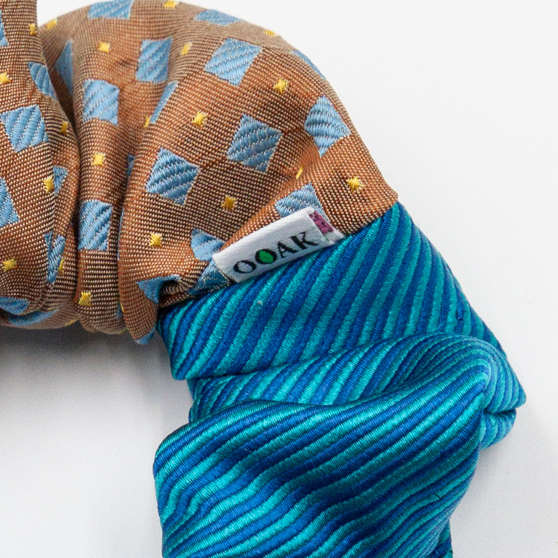 Colorblock scrunchie 128