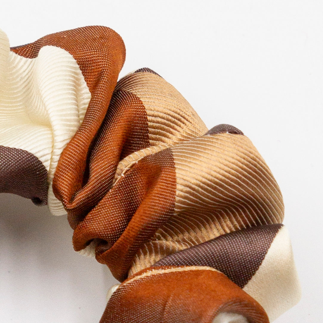 Scrunchie Ziggy Candy Cane